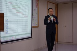Bryan Yao, a consultant often served as foreign and domestic large-scale project consultant, explained the principles and tips of project management with abundant experiences.