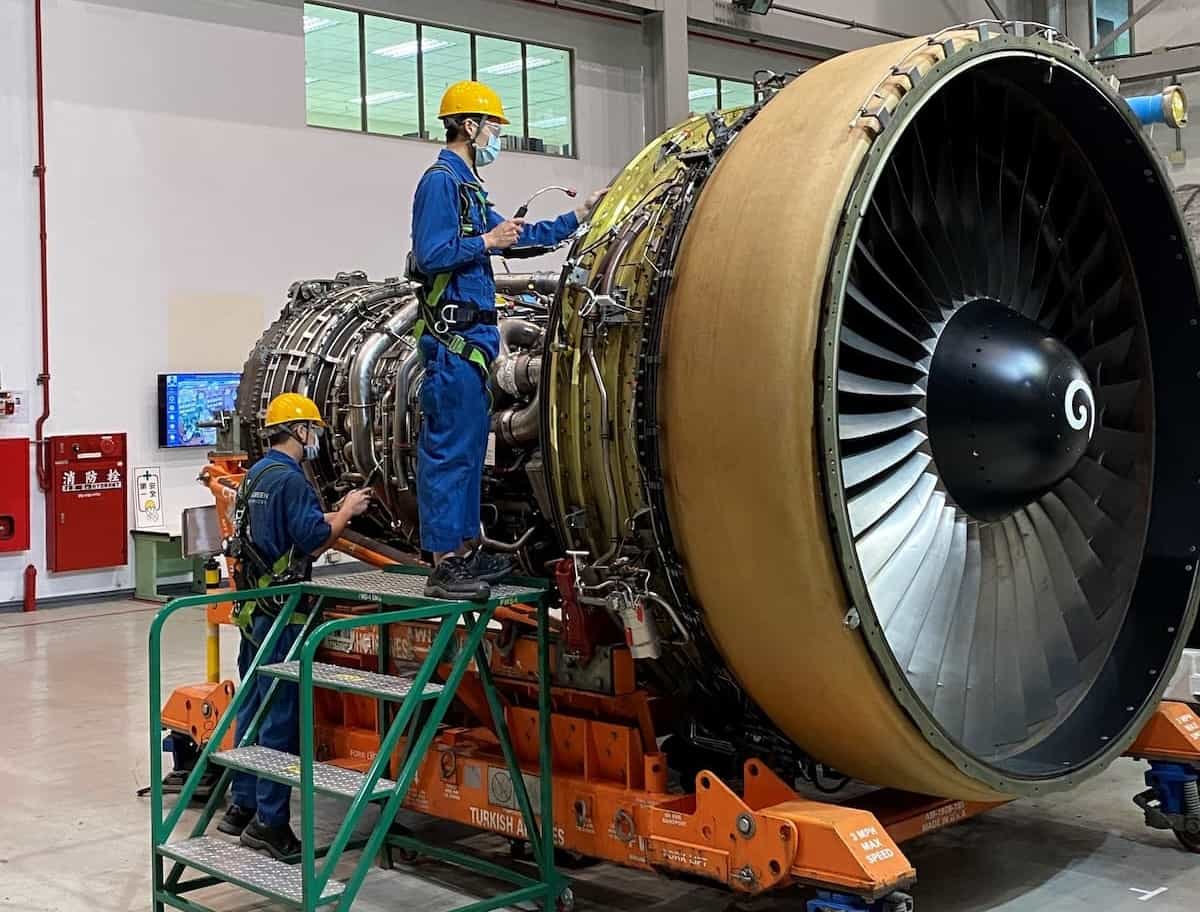 發動機